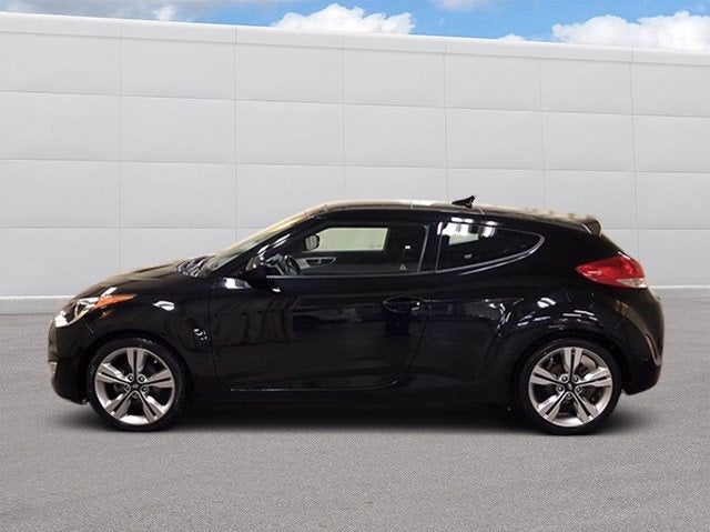 Used 2017 Hyundai Veloster Value Edition with VIN KMHTC6AD2HU319957 for sale in Hermantown, Minnesota